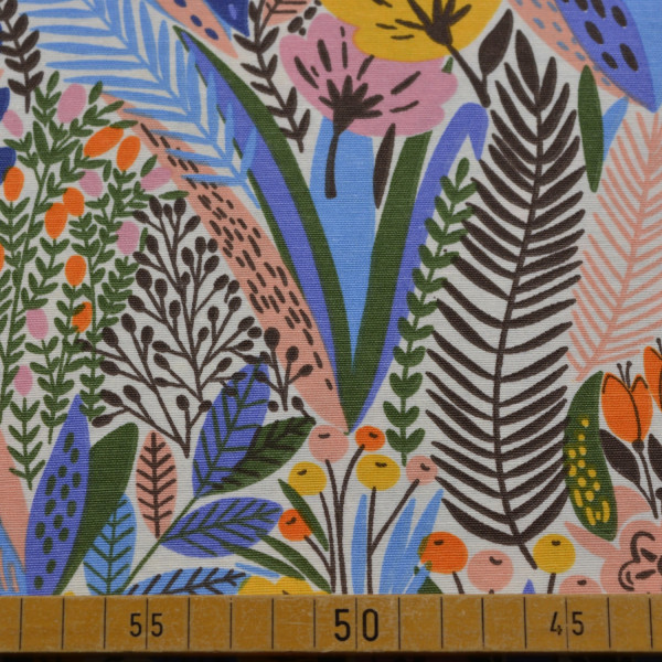Bunter Dekostoff mit Blumen & Blättern | Florales Design für kreative Projekte