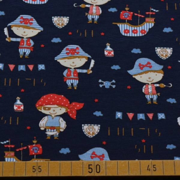 Baumwolljersey mit Piratenkindern auf Dunkelblau | 95% Baumwolle – 150 cm breit, 200 g/m²