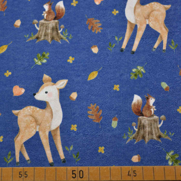Herbstwald-Sweatshirtstoff: Rehkitz und Eichhörnchen