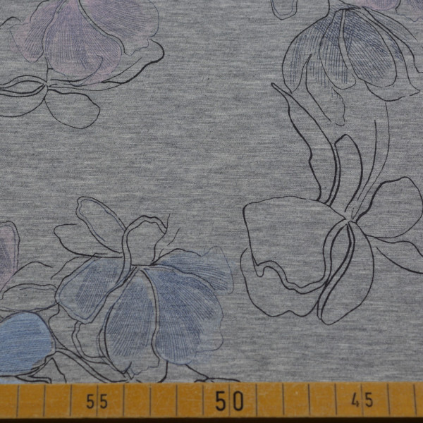 Modal Jersey mit floralem Skizzenmuster in Blau und Lila – eleganter Stoff für feminine Mode